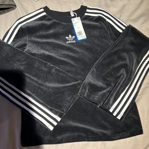 flared sleeves velvet adidas shirt. Never worn. New with tags